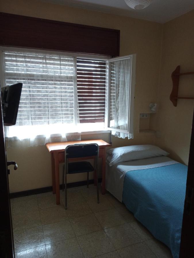 Pension Los Pinos Gijón Eksteriør bilde